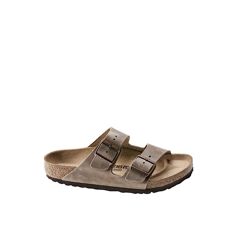 Sandales pour hommes Birkenstock Arizona en cuir huilé marron.