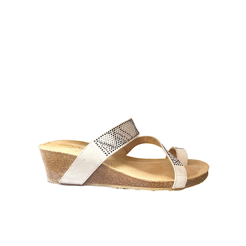 Grünland sandals in ivory suede.