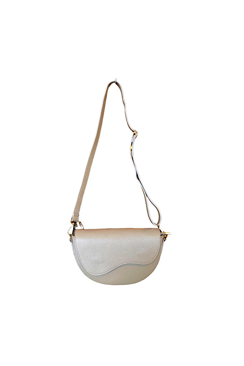 Beige leather shoulder bag, made in Italy.