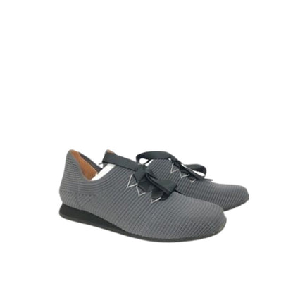 Taima Feet Love Shoes in Grey.